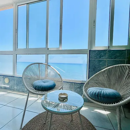 Seaside Haven Apartment Torrevieja Buitenkant foto