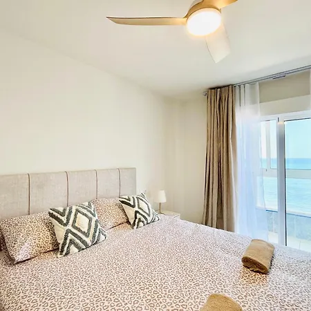 Seaside Haven Apartment Torrevieja Buitenkant foto